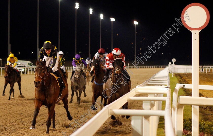 Bahamian-Heights-0001 
 BAHAMIAN HEIGHTS (Jonathan Fisher) wins The Bet toteplacepot At betfred.com Apprentice Handicap Chelmsford 8 Dec 2017 - Pic Steven Cargill / Racingfotos.com