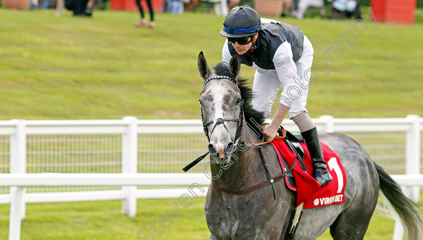 Indemnify-0001 
 INDEMNIFY (Kieran O'Neill)
Sandown 2 Sep 2023 - Pic Steven Cargill / Racingfotos.com