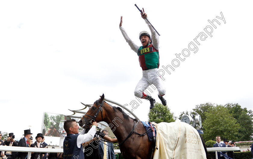 Without-Parole-0014 
 Frankie Dettori leaps from WITHOUT PAROLE after The St James's Palace Stakes
Royal Ascot 19 Jun 2018 - Pic Steven Cargill / Racingfotos.com