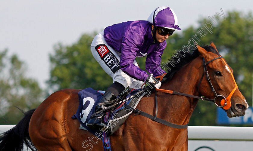 Symphony-Perfect-0009 
 SYMPHONY PERFECT (Hayley Turner) wins The British EBF Fillies Novice Stakes
Bath 23 Jun 2021 - Pic Steven Cargill / Racingfotos.com