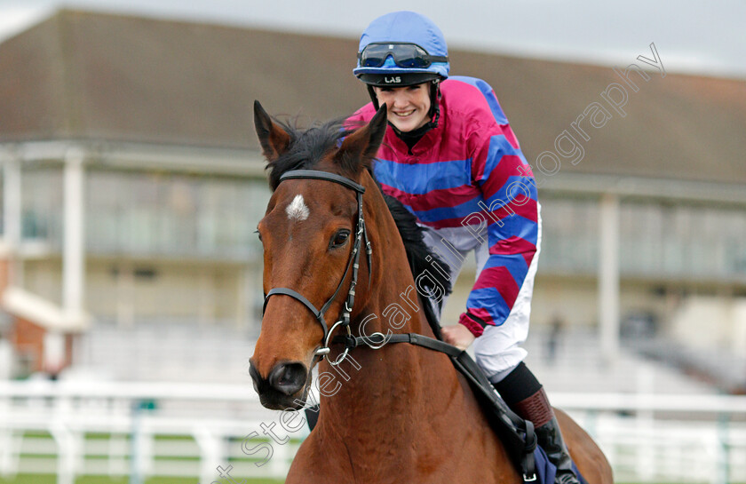 Tynecastle-Park-0009 
 TYNECASTLE PARK (Molly Presland)
Lingfield 1 Dec 2021 - Pic Steven Cargill / Racingfotos.com