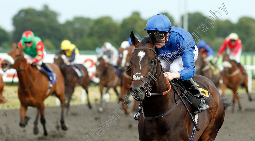 Land-Of-Legends-0007 
 LAND OF LEGENDS (Pat Cosgrave) wins The 32Red On The App Store Novice Stakes Div2
Kempton 5 Jun 2019 - Pic Steven Cargill / Racingfotos.com