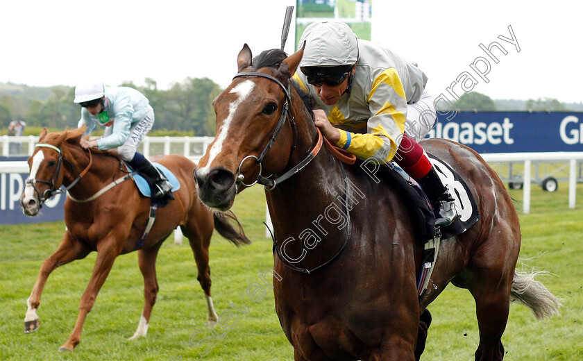 Zaaki-0004 
 ZAAKI (Frankie Dettori) wins The Ascot Shop Paradise Stakes
Ascot 1 May 2019 - Pic Steven Cargill / Racingfotos.com