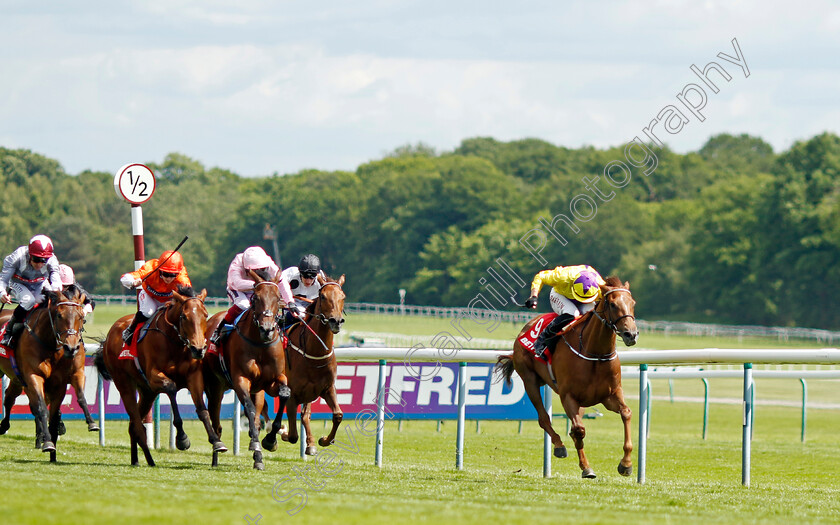 Sea-La-Rosa-0001 
 SEA LA ROSA (Tom Marquand) wins The Betfred Pinnacle Stakes
Haydock 28 May 2022 - Pic Steven Cargill / Racingfotos.com