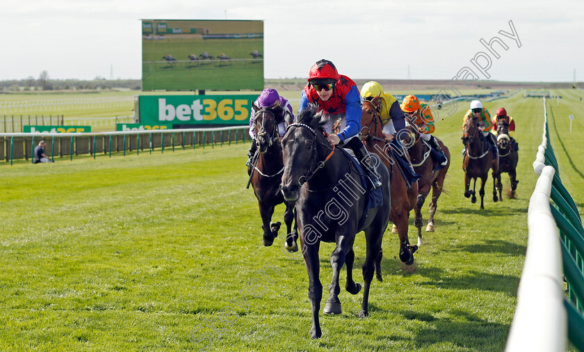 Jackstar-0001 
 JACKSTAR (Richard Kingscote) wins The Montaz Restaurant EBF Novice Stakes Newmarket 17 Apr 2018 - Pic Steven Cargill / Racingfotos.com