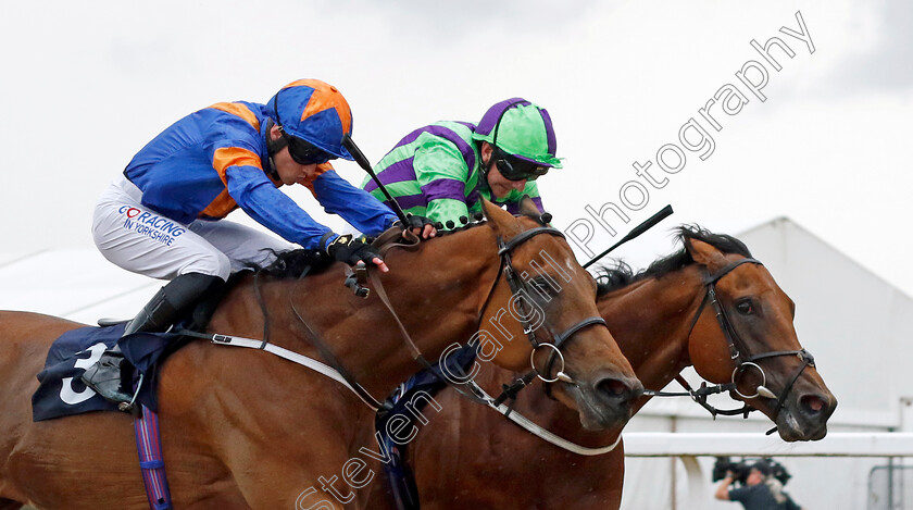 Amaysmont-0006 
 AMAYSMONT (left, Oisin McSweeney) beats BILLYB (right) in The Jenningsbet Handicap
Newcastle 24 Jun 2022 - Pic Steven Cargill / Racingfotos.com