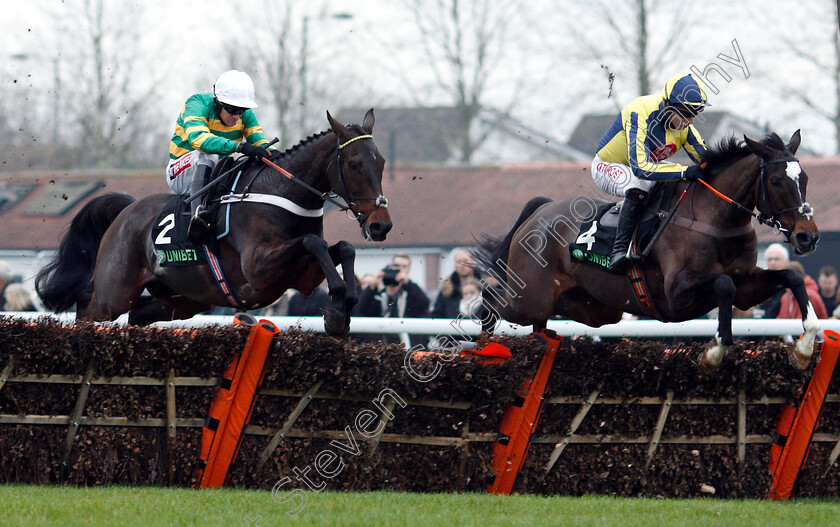 Buveur-D Air-and-If-The-Cap-Fits-0001 
 BUVEUR D'AIR (left, Barry Geraghty) with IF THE CAP FITS (right, Noel Fehily)
Kempton 26 Dec 2018 - Pic Steven Cargill / Racingfotos.com