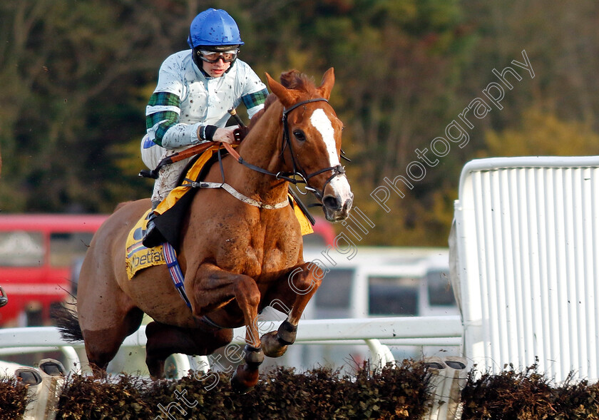 Not-So-Sleepy-0008 
 NOT SO SLEEPY (Sean Bowen) wins The Betfair Fighting Fifth Hurdle
Sandown 9 Dec 2023 - Pic Steven Cargill / Racingfotos.com