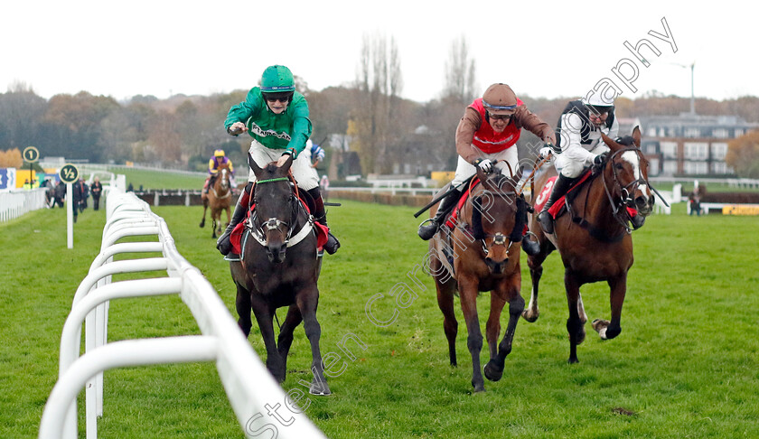 Dolphin-Square-0002 
 DOLPHIN SQUARE (centre, David Maxwell) beats CALL ME LORD (left, Ben Bromley) and WILDE ABOUT OSCAR (right) in The Pertemps Network Handicap Hurdle
Sandown 3 Dec 2022 - Pic Steven Cargill / Racingfotos.com