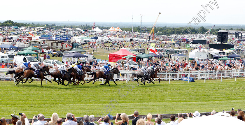 Le-Don-De-Vie-0004 
 LE DON DE VIE (Martin Dwyer) wins The Investec Private Banking Handicap
Epsom 1 Jun 2019 - Pic Steven Cargill / Racingfotos.com