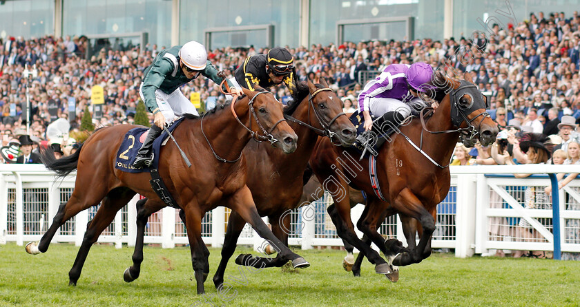 Merchant-Navy-0003 
 MERCHANT NAVY (right, Ryan Moore) beats CITY LIGHT (left) and BOUND FOR NOWHERE (centre) in the Diamond Jubilee Stakes
Royal Ascot 23 Jun 2018 - Pic Steven Cargill / Racingfotos.com