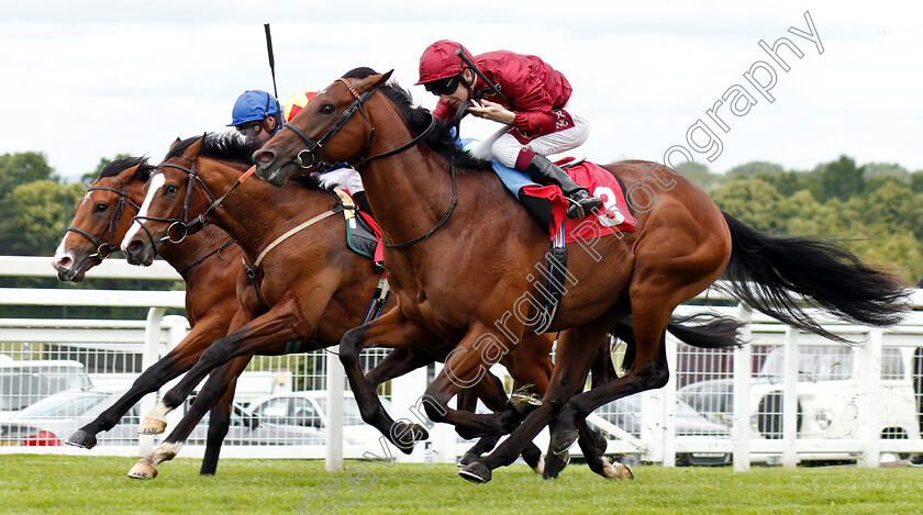 Shared-Belief-0003 
 SHARED BELIEF (centre, Edward Greatrex) beats RIOT (right) and VISIBLE CHARM (left) in The Chasemore Farm EBF Maiden Stakes
Sandown 14 Jun 2019 - Pic Steven Cargill / Racingfotos.com