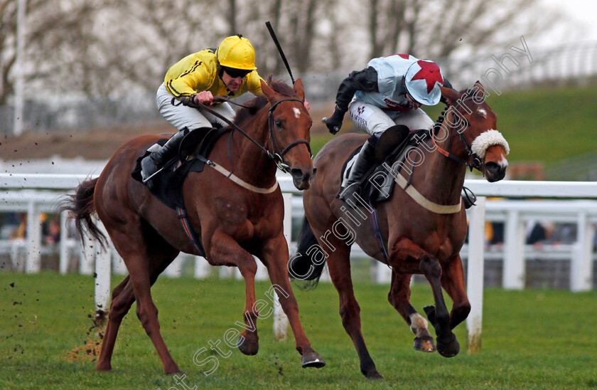 Buildmeupbuttercup-0003 
 BUILDMEUPBUTTERCUP (left, Brian Hughes) beats ROSY WORLD (right) in The Millgate Mares Standard Open National Hunt Flat Race Ascot 17 Feb 2018 - Pic Steven Cargill / Racingfotos.com