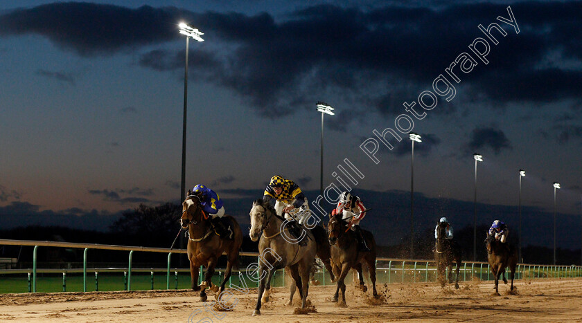 Bond-Angel-0003 
 BOND ANGEL (grey, Clifford Lee) beats ELIXSOFT (left) in The Bombardier March To Your Own Drum Handicap
Southwell 15 Jan 2020 - Pic Steven Cargill / Racingfotos.com