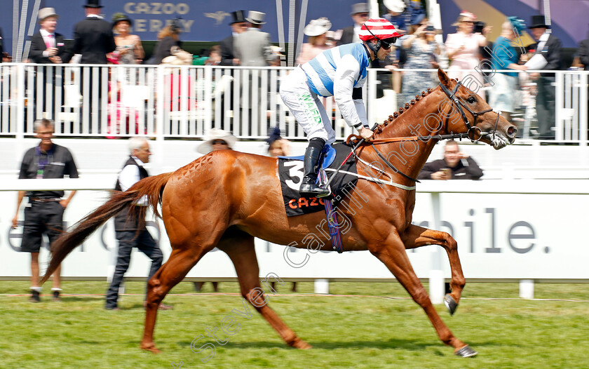 Approachability 
 APPROACHABILITY (Jason Hart)
Epsom 4 Jun 2022 - Pic Steven Cargill / Racingfotos.com