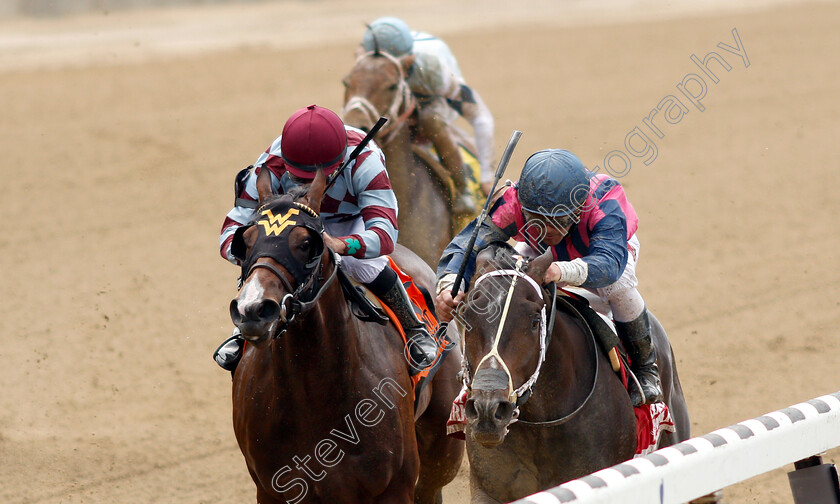 Our-Braintrust-0003 
 OUR BRAINTRUST (right, Javier Castellano) beats MAE NEVER NO (left) in The Tremont Stakes
Belmont Park 8 Jun 2018 - Pic Steven Cargill / Racingfotos.com