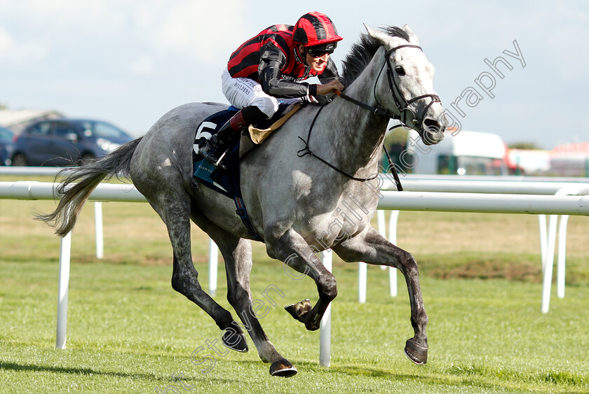 Lady-Bergamot-0003 
 LADY BERGAMOT (George Wood) wins The EBF Breeders Series Fillies Handicap
Doncaster 12 Sep 2018 - Pic Steven Cargill / Racingfotos.com