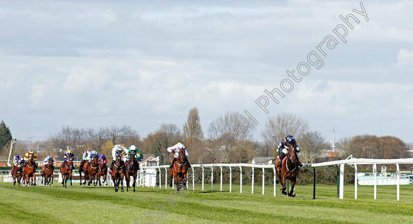 Dysart-Enos-0010 
 DYSART ENOS (Paddy Brennan) wins The Goffs Uk Nickel Coin Mares Standard Open National Hunt Flat Race
Aintree 13 Apr 2023 - Pic Steven Cargill / Racingfotos.com