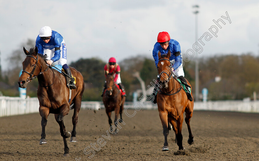 Sahara-Snow-0001 
 SAHARA SNOW (left, David Probert) beats WINTER SNOWFALL (right) in The Unibet Zero% Mission Fillies Novice Stakes
Kempton 3 Apr 2024 - Pic Steven Cargill / Racingfotos.com