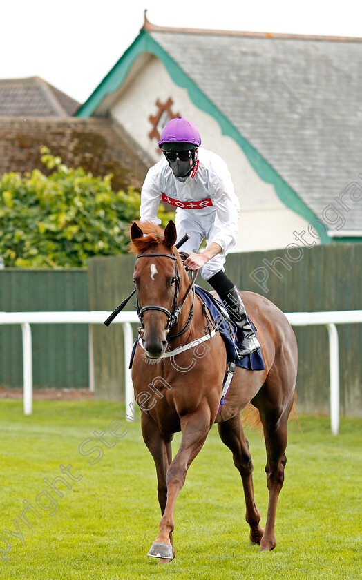 Faora-0002 
 FAORA (Barry McHugh) winner of The Follow At The Races On Twitter Fillies Novice Stakes
Yarmouth 25 Aug 2020 - Pic Steven Cargill / Racingfotos.com