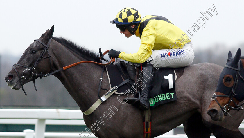 Elixir-De-Nutz-0012 
 ELIXIR DE NUTZ (Tom O'Brien) wins The Unibet Tolworth Hurdle
Sandown 5 Jan 2019 - Pic Steven Cargill / Racingfotos.com