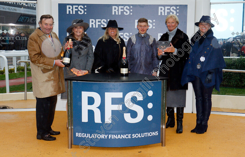 Thomas-Cambell-0008 
 Presentation for The Regulatory Finance Solutions Handicap Hurdle Cheltenham 18 Nov 2017 - Pic Steven Cargill / Racingfotos.com