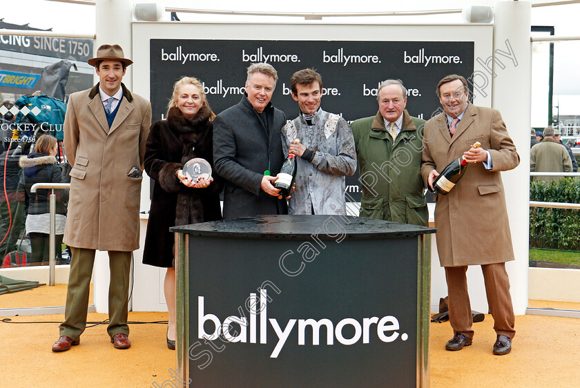 Santini-0007 
 Presentation to Mr & Mrs R Kelvin-Hughes, Nicky Henderson and Jeremiah McGrath for The Ballymore Classic Novices Hurdle won by SANTINI Cheltenham 27 Jan 2018 - Pic Steven Cargill / Racingfotos.com