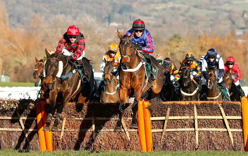 Max-Forte-and-Follow-The-Bear-0002 
 MAX FORTE (left, Sean Houlihan) with FOLLOW THE BEAR (right, Ned Curtis)
Cheltenham 18 Nov 2018 - Pic Steven Cargill / Racingfotos.com