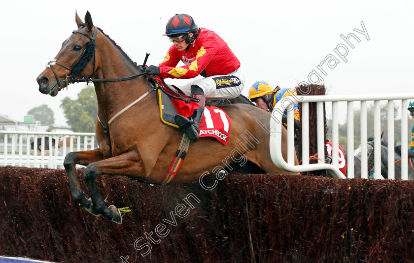 Cogry-0002 
 COGRY (Sam Twiston-Davies)
Cheltenham 26 Oct 2019 - Pic Steven Cargill / Racingfotos.com