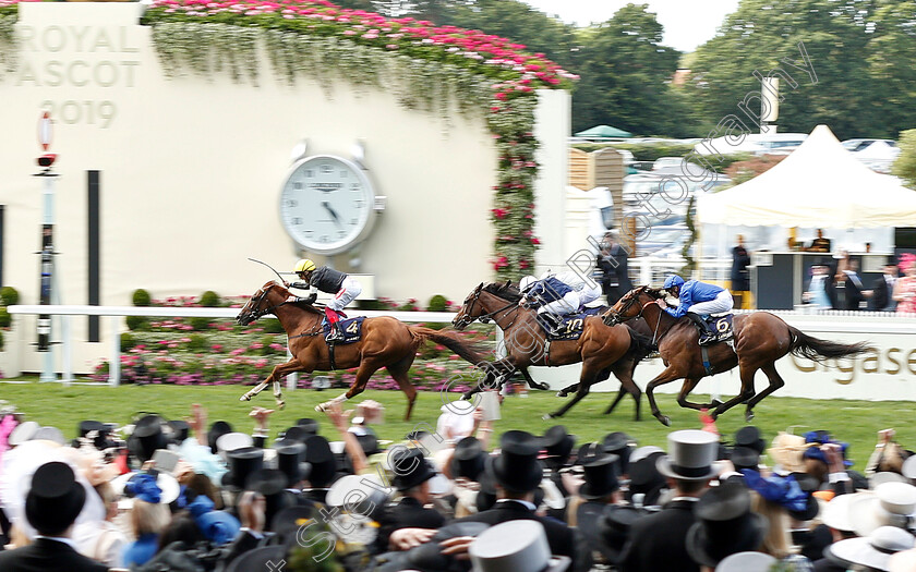 Stradivarius-0012 
 STRADIVARIUS (Frankie Dettori) wins The Gold Cup
Royal Ascot 20 Jun 2019 - Pic Steven Cargill / Racingfotos.com