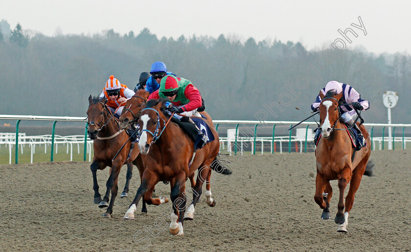 Roy s-Legacy-0002 
 ROY'S LEGACY (Charlie Bennett) beats NAG'S WAG (right) in The Betway Dash Handicap Lingfield 3 Mar 2018 - Pic Steven Cargill / Racingfotos.com