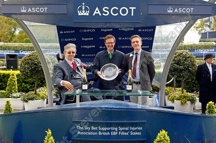 Dathanna-0007 
 Presentation for The Sky Bet Supporting Spinal Injuries Association British EBF Fillies Stakes won by DATHANNA Ascot 2 May 2018 - Pic Steven Cargill / Racingfotos.com