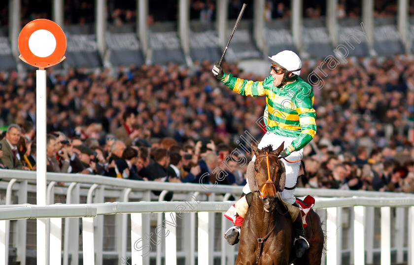 Easysland-0007 
 EASYSLAND (Jonathan Plouganou) wins The Glenfarclas Cross Country Chase
Cheltenham 11 Mar 2020 - Steven Cargill / Racingfotos.com