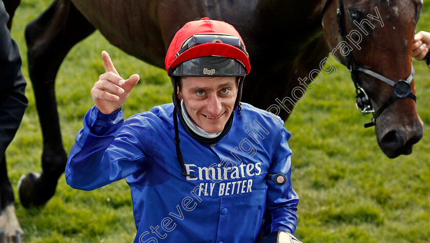 Adam-Kirby-0001 
 ADAM KIRBY after winning The Cazoo Derby on ADAYAR
Epsom 5 Jun 2021 - Pic Steven Cargill / Racingfotos.com