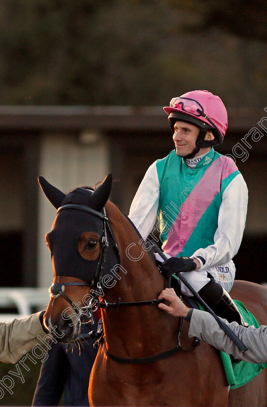 Star-Archer-0001 
 STAR ARCHER (Ryan Moore) Kempton 7 Mar 2018 - Pic Steven Cargill / Racingfotos.com