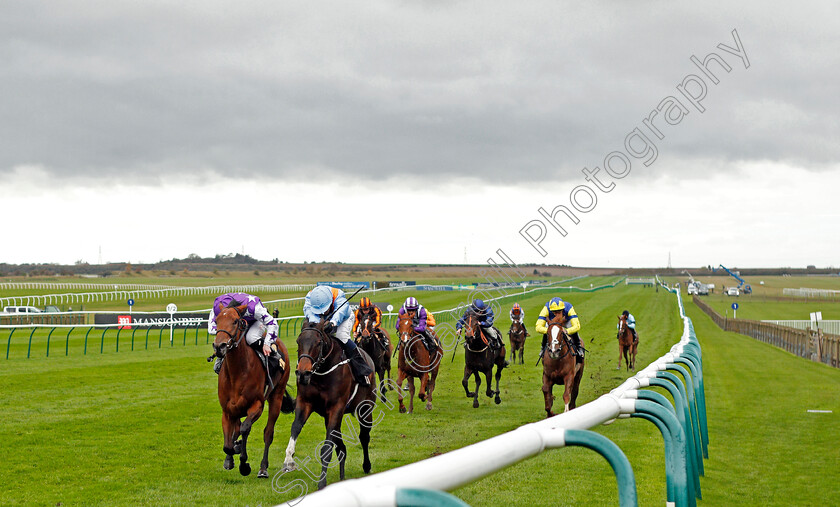 Ventura-Diamond-0002 
 VENTURA DIAMOND (2nd left, Silvestre De Sousa) beats MEU AMOR (left) in The Irish Stallion Farms EBF Bosra Sham Fillies Stakes
Newmarket 30 Oct 2020 - Pic Steven Cargill / Racingfotos.com