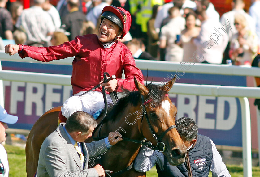 Soul-Sister-0012 
 SOUL SISTER (Frankie Dettori) wins The Betfred Oaks 
Epsom 2 Jun 2023 - pic Steven Cargill / Racingfotos.com