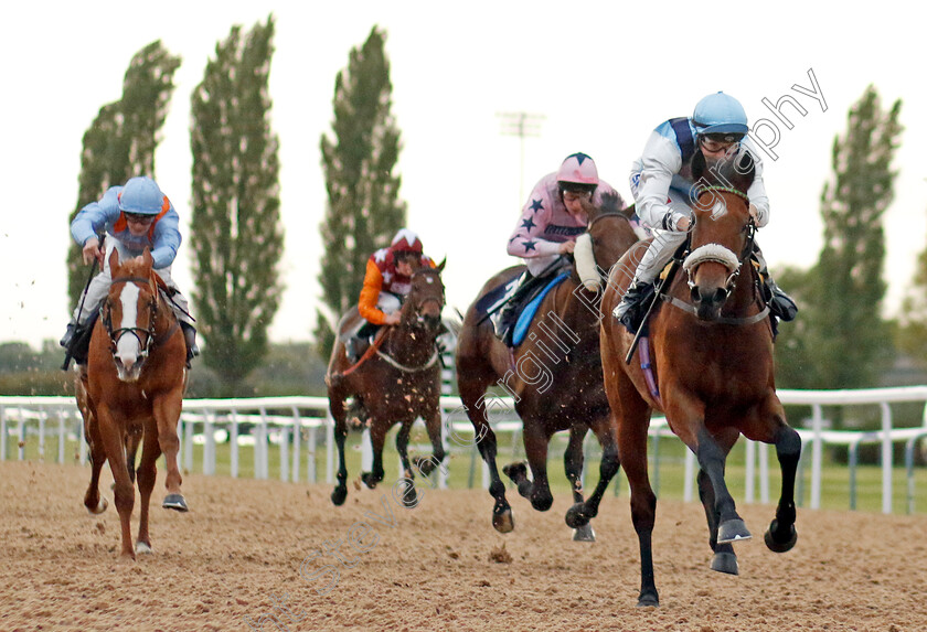 My-Honey-B-0004 
 MY HONEY B (Joanna Mason) wins The Cazoo Nursery
Southwell 4 Oct 2022 - Pic Steven Cargill / Racingfotos.com