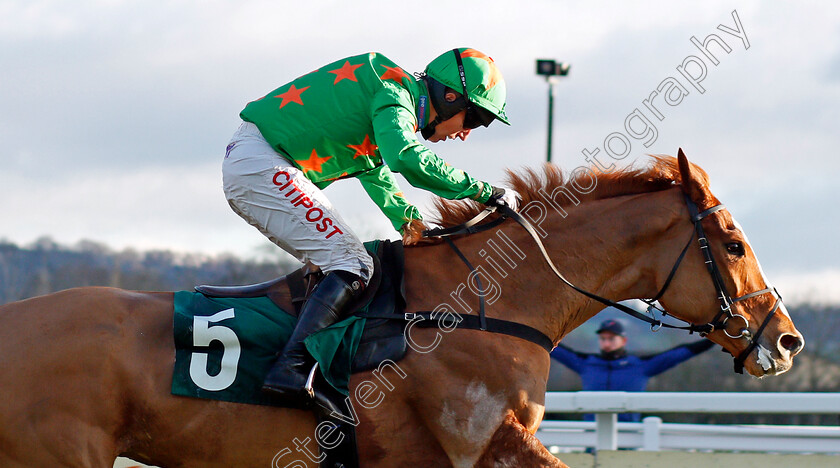 Ms-Parfois-0006 
 MS PARFOIS (Noel Fehily) wins The CF Roberts Electrical & Mechanical Services Mares Handicap Chase Cheltenham 15 Dec 2017 - Pic Steven Cargill / Racingfotos.com