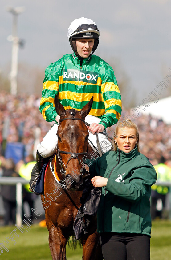 Sire-Du-Berlais-0007 
 SIRE DU BERLAIS (Mark Walsh) winner of The JRL Group Liverpool Hurdle
Aintree 15 Apr 2023 - Pic Steven Cargill / Racingfotos.com