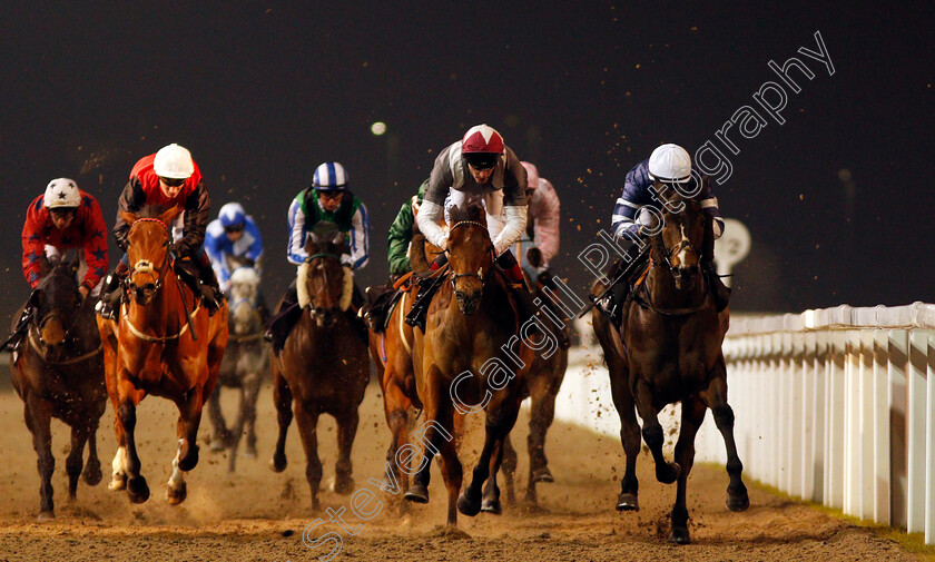 Black-Truffle-0005 
 BLACK TRUFFLE (right, Nicola Currie) beats OLAUDAH (centre) in The Alexandra And Sofia Baby Texo Handicap Chelmsford 21 Dec 2017 - Pic Steven Cargill / Racingfotos.com