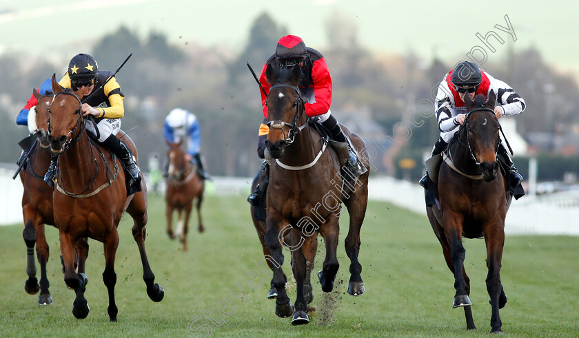 Sioux-Frontier-0005 
 SIOUX FRONTIER (centre, Lewis Edmunds) beats PAMMI (right) and ELITE ICON (left) in The Follow @racingtv On Twitter Handicap
Musselburgh 2 Apr 2019 - Pic Steven Cargill / Racingfotos.com