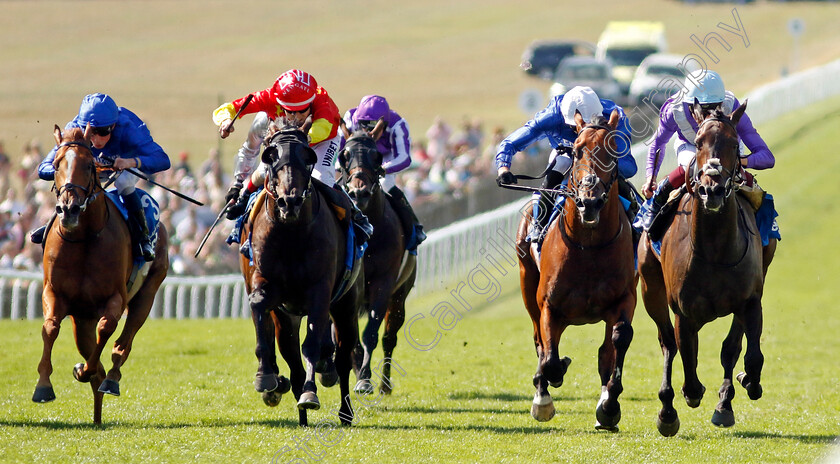 Alcohol-Free-0001 
 ALCOHOL FREE (right, Rob Hornby) beats NAVAL CROWN (2nd right) and ARTORIUS (2nd left) in The Darley July Cup
Newmarket 9 Jul 2022 - Pic Steven Cargill / Racingfotos.com