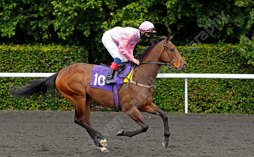 Essme-0001 
 ESSME (George Rooke)
Kempton 2 Jun 2021 - Pic Steven Cargill / Racingfotos.com