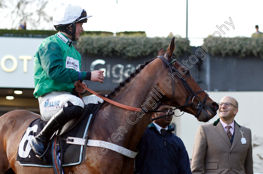 Valtor-0006 
 VALTOR (James Bowen) with Simon Munir after The Garrard Silver Cup Handicap Chase
Ascot 22 Dec 2018 - Pic Steven Cargill / Racingfotos.com