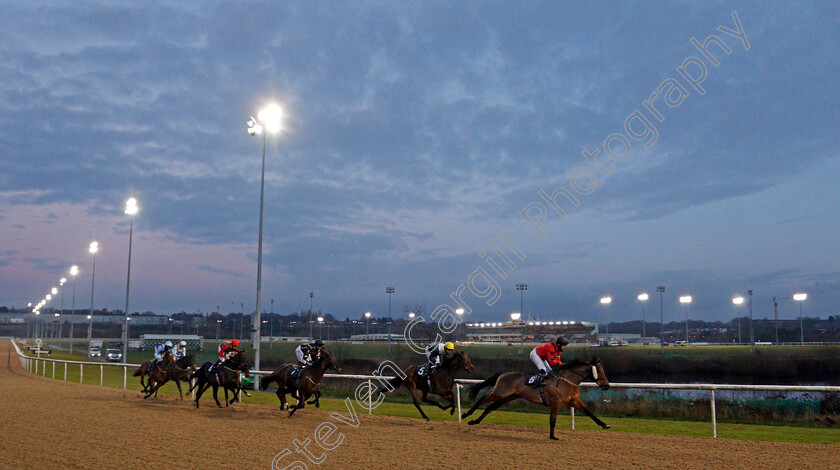 Wolverhampton-0003 
 Racing around the far turn during The Bombardier Handicap Div1 won by HECTOR'S HERO (not shown)
Wolverhampton 5 Dec 2020 - Pic Steven Cargill / Racingfotos.com