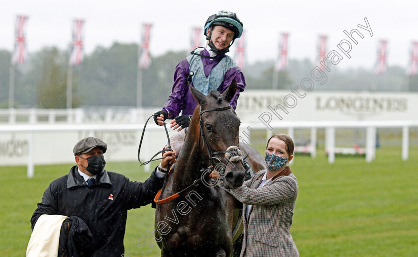 Alcohol-Free-0009 
 ALCOHOL FREE (Oisin Murphy) after The Coronation Stakes
Royal Ascot 18 Jun 2021 - Pic Steven Cargill / Racingfotos.com