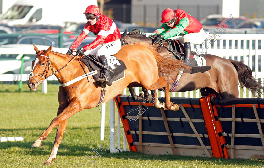 Son-Of-Camas-0003 
 SON OF CAMAS (Nico de Boinville) wins The Ladbrokes National Hunt Maiden Hurdle
Newbury 29 Nov 2019 - Pic Steven Cargill / Racingfotos.com