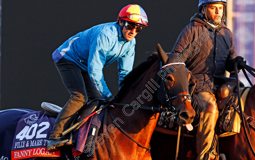 Fanny-Logan-0003 
 FANNY LOGAN (Frankie Dettori) training for the Breeders' Cup Filly & Mare Turf
Santa Anita USA 30 Oct 2019 - Pic Steven Cargill / Racingfotos.com