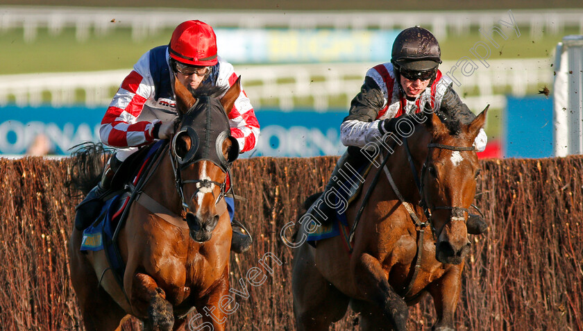 Southfield-Theatre-and-Ballymalin-0001 
 SOUTHFIELD THEATRE (left, Sam Twiston-Davies) and BALLYMALIN (right, Jamie Bargary) Cheltenham 1 Jan 2018 - Pic Steven Cargill / Racingfotos.com